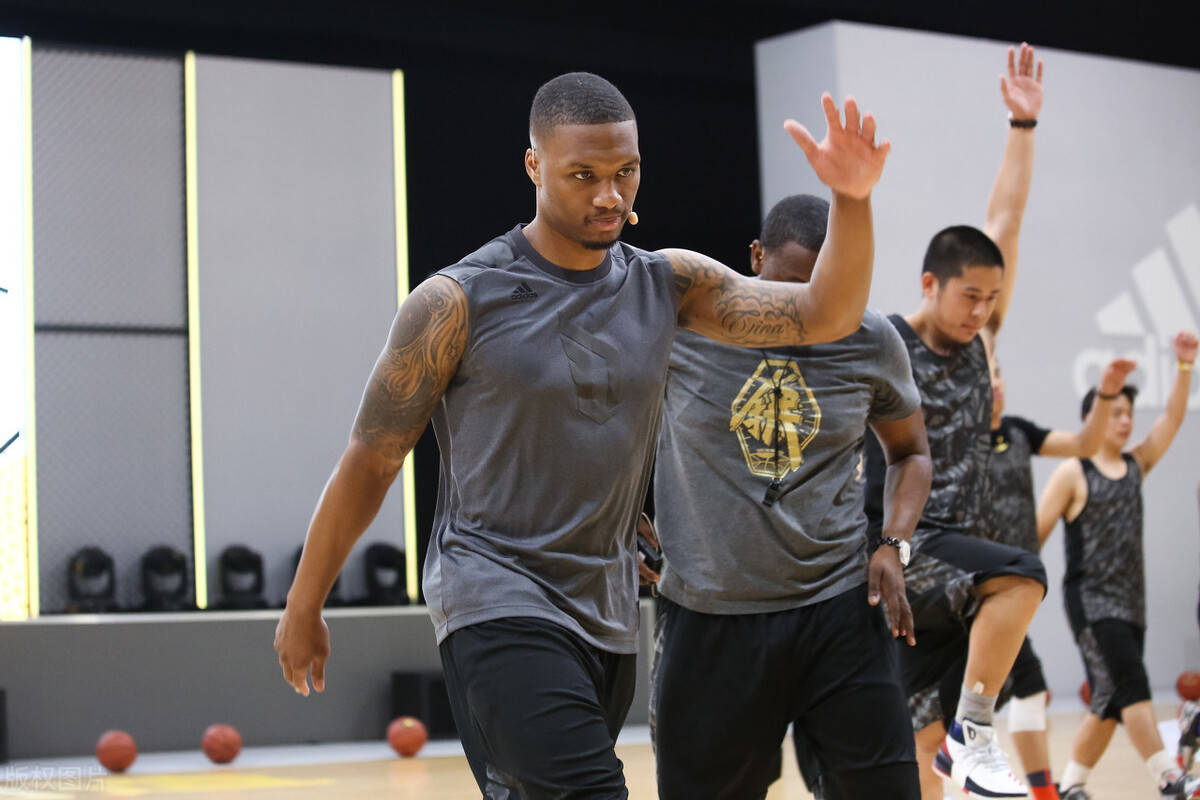 冲刺阶段体能课后;波尔图门线救险备战全明星赛;质疑声仍在;赛季目标并未改变的简单介绍-(随机)